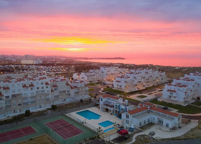 92 - Baleal Bay House * Ferrel
